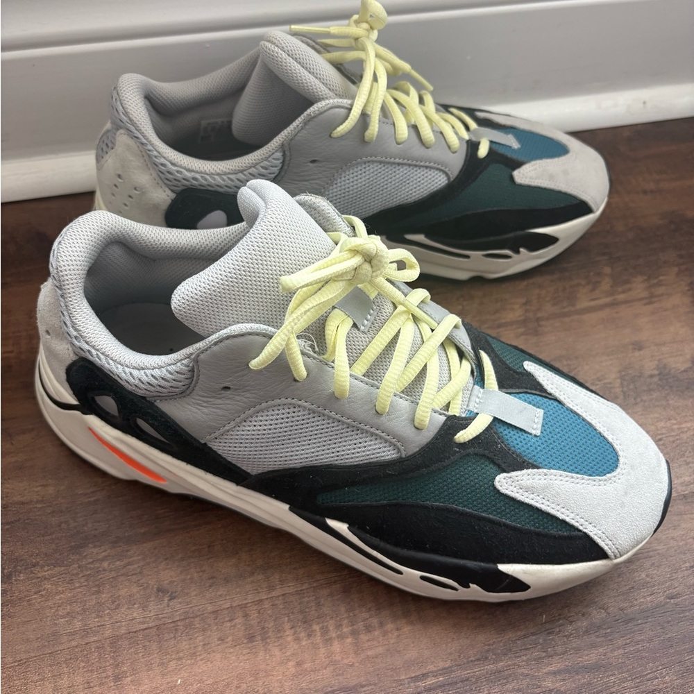Yeezy Waverunner Boost 700